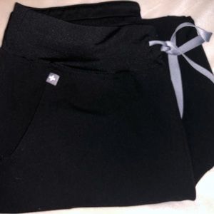 FIGS Women’s Black Zamora High Waisted 2.0 - Jogger Scrub Pants - M / Black